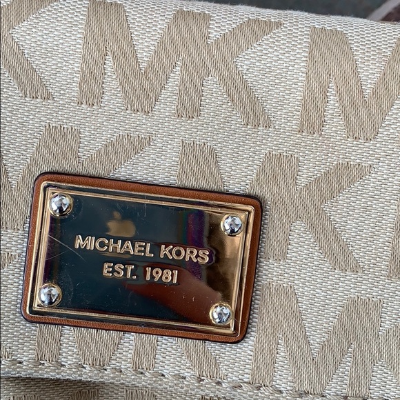 SOLD🚫 - Picture 2 of 5